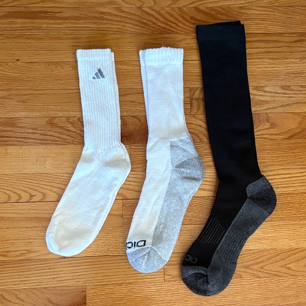 Adidas/Dickies NWOT Men's White, Gray, and Black Athletic Socks